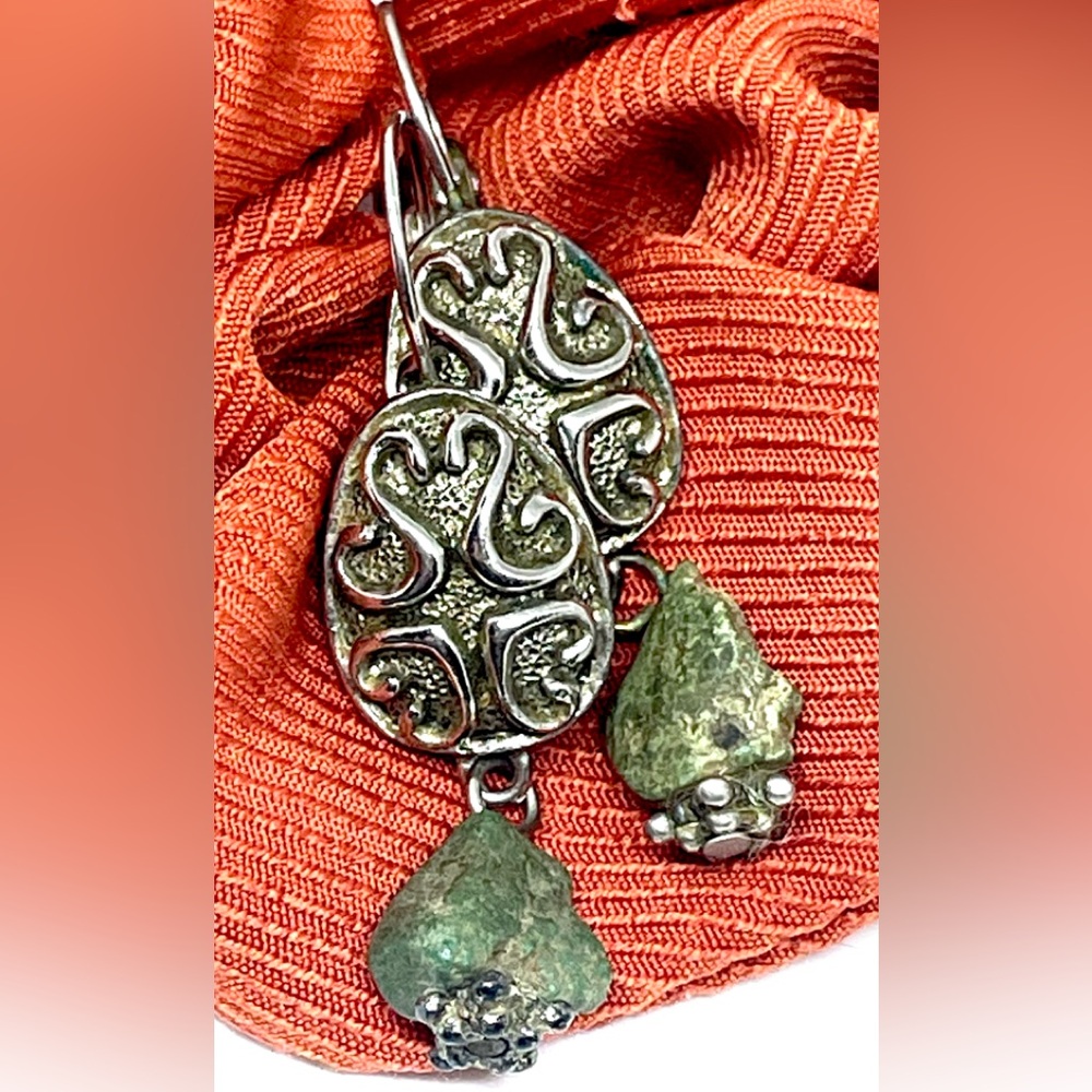 Vintage Oval Scroll Natural Green Stone Dangle Silver Tone Lever Back Earrings